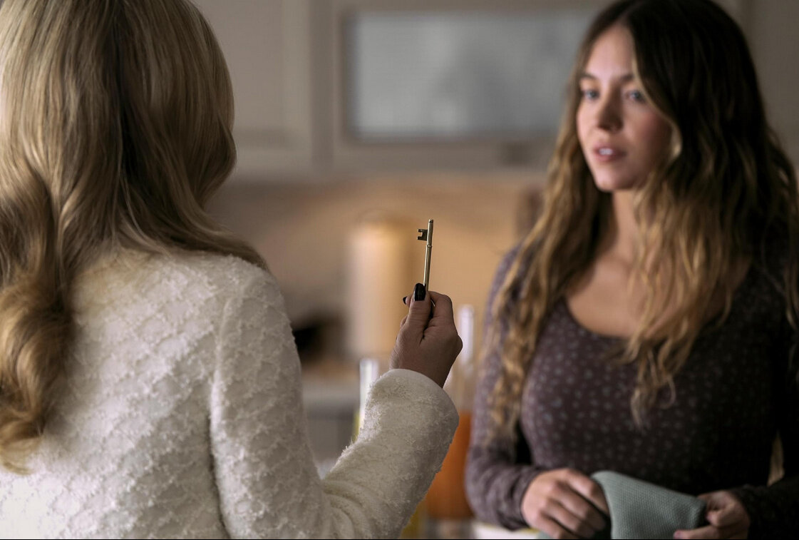 Смотреть Горничная